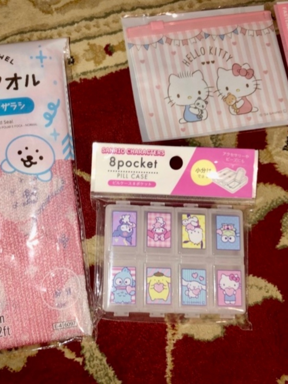 Daiso Sanrio 2pc lot + free kawaii gift. Hello kitty